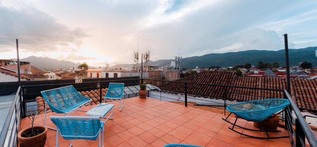 Yox Hotel Boutique San Cristobal de las Casas Exterior photo Rooftop in Granada, Spain